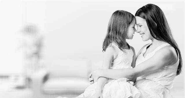 3 عادتی که باعث می شود والدین روابط بهتری با فرزندانشان داشته باشند .